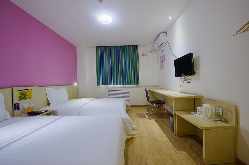 7Days Inn Guangzhou Gangding Longkou XI Road Гуанджоу Екстериор снимка