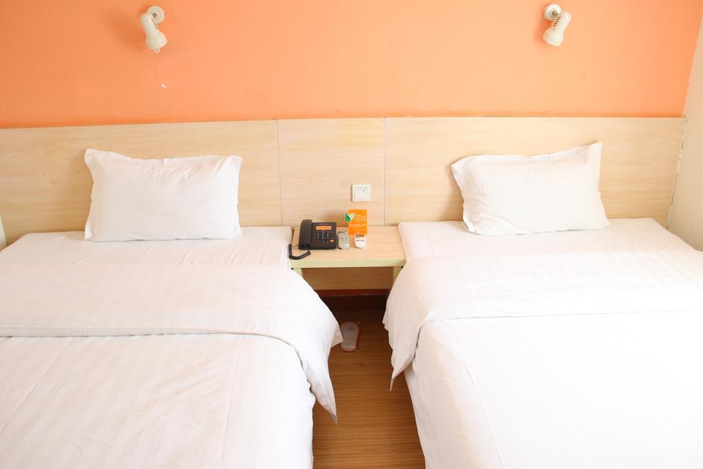 7Days Inn Guangzhou Gangding Longkou XI Road Гуанджоу Екстериор снимка