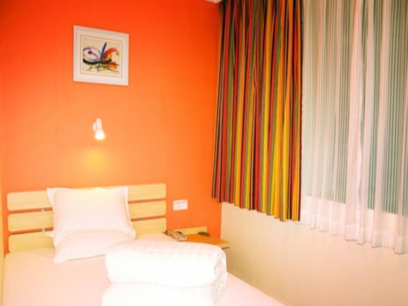 7Days Inn Guangzhou Gangding Longkou XI Road Гуанджоу Екстериор снимка